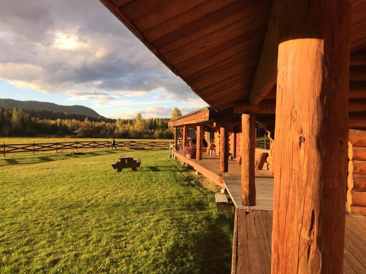 فندق كليرووترفي  Wells Gray Guest Ranch المظهر الخارجي الصورة