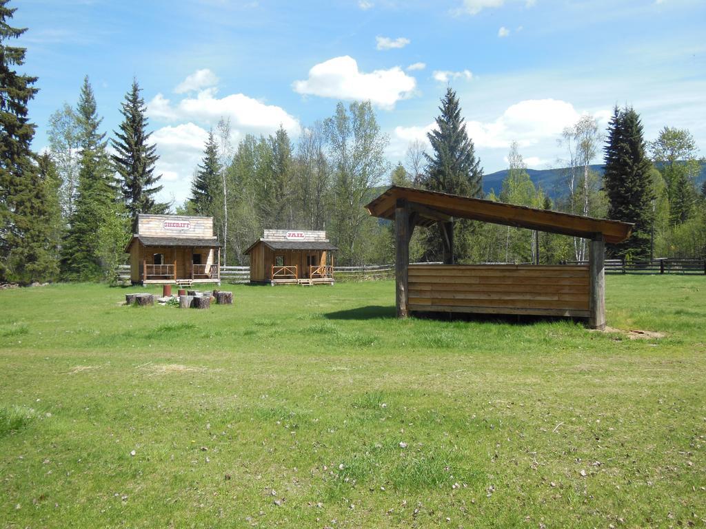 فندق كليرووترفي  Wells Gray Guest Ranch المظهر الخارجي الصورة