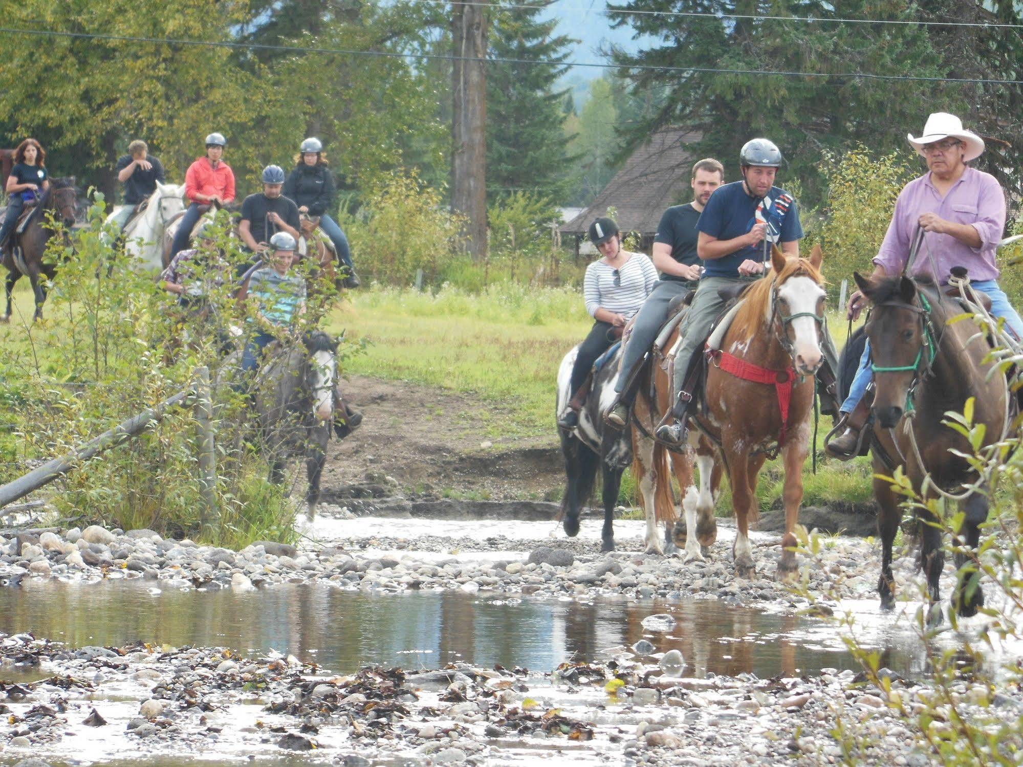 فندق كليرووترفي  Wells Gray Guest Ranch المظهر الخارجي الصورة